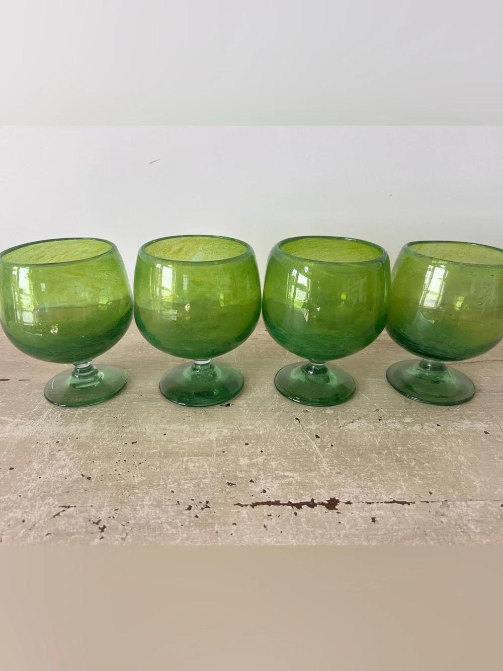 Crate & Barrel Calypso/Cabo Hand-Blown Green Glass Stemmed Goblets – Set of 4